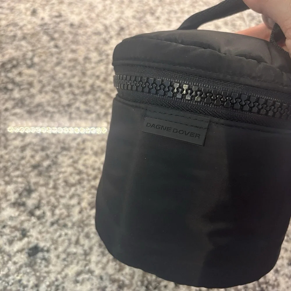 Dagne Dover good preowned